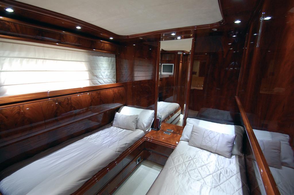 Hotel en barco Motor Yacht Dandy Barcelona