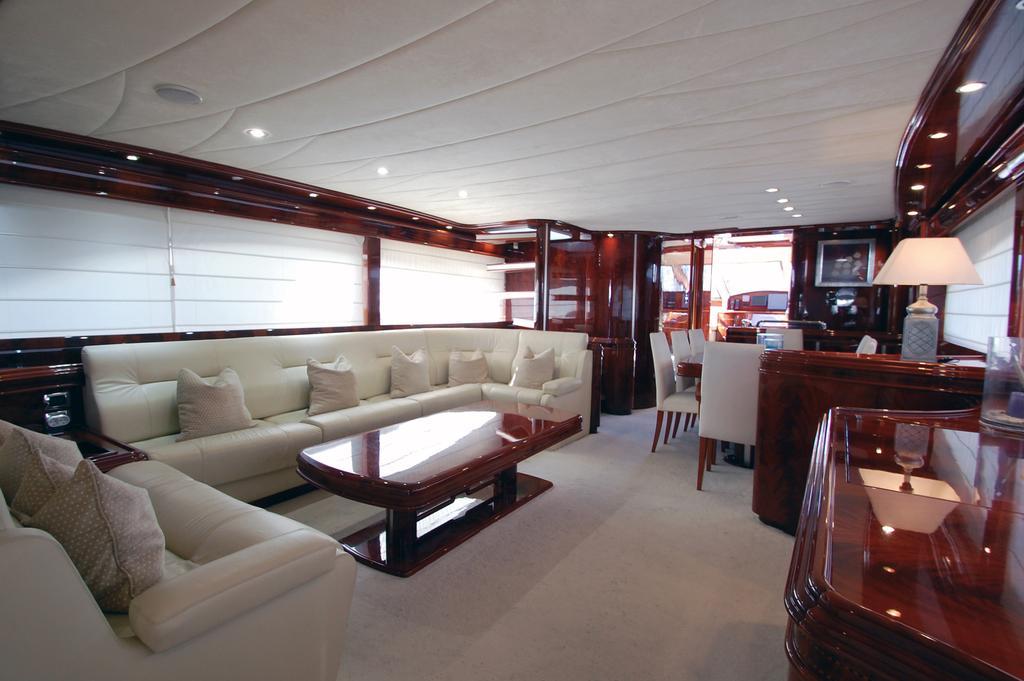 Motor Yacht Dandy Hotel en barco