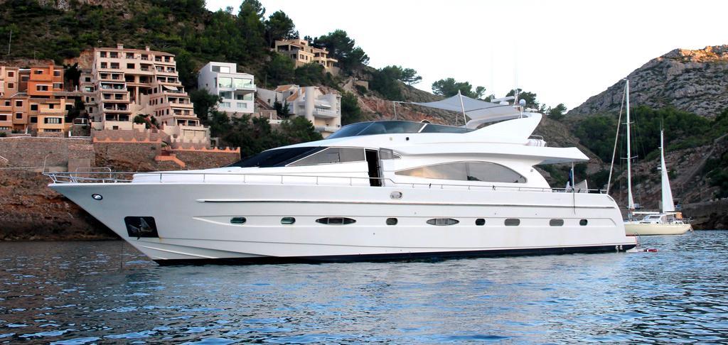 Motor Yacht Dandy Barcelona