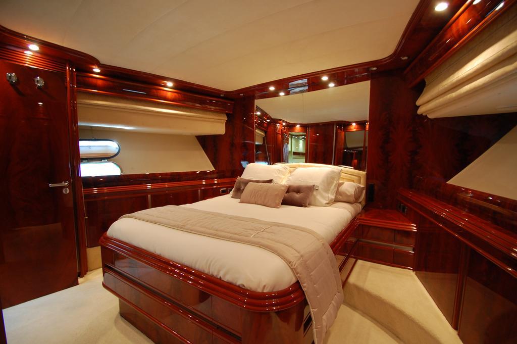 Motor Yacht Dandy Hotel en barco 3*