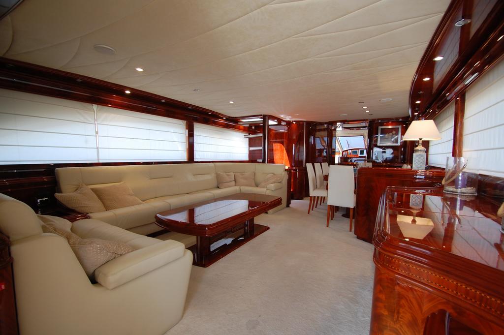 Hotel en barco Motor Yacht Dandy 3*